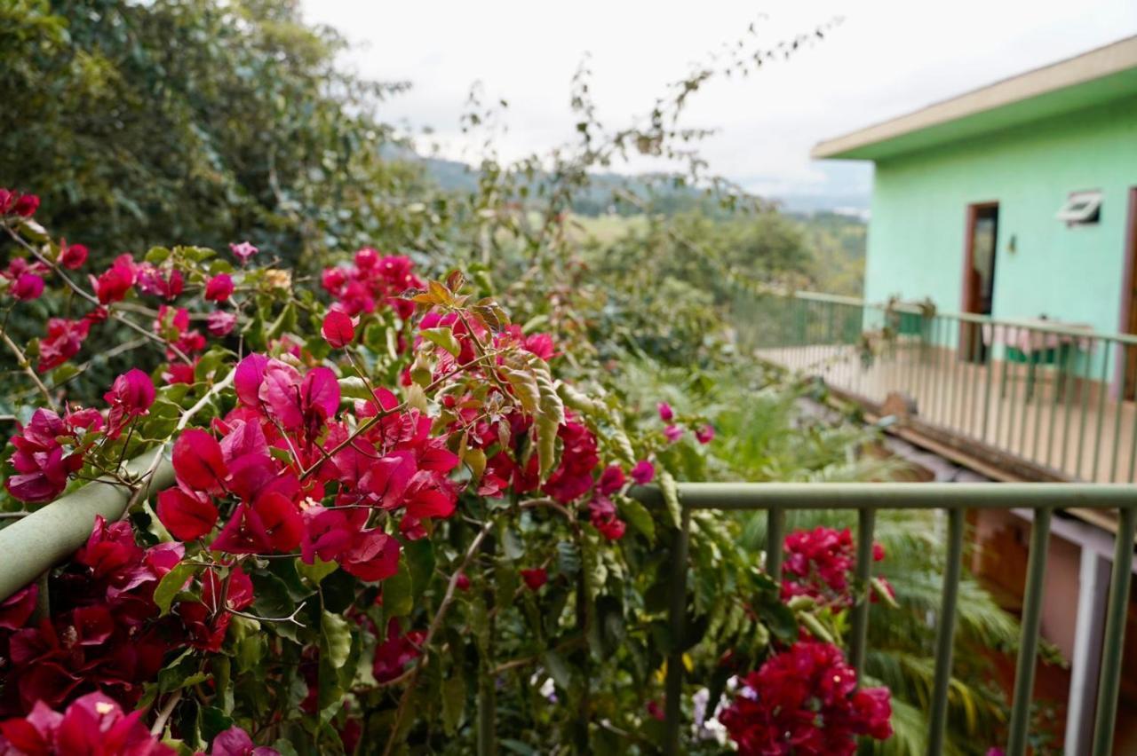 Casa Chapina Francesa Bed and Breakfast San Lorenzo El Tejar Exteriör bild